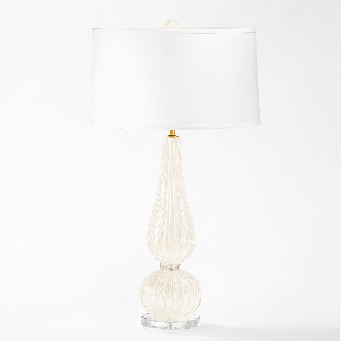 White Murano glass lamp with white lamp shade.
