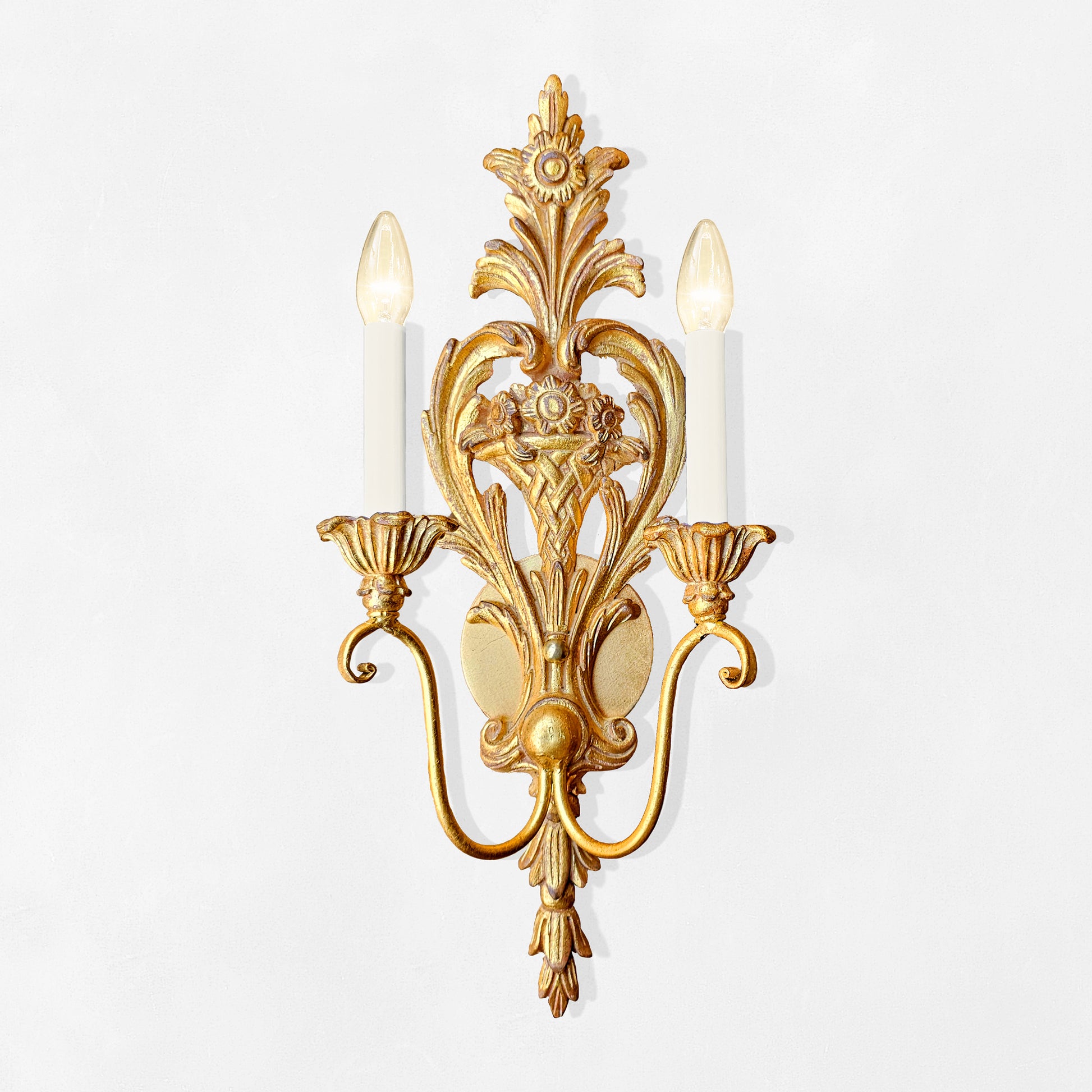 Gold wood Italian sconce.